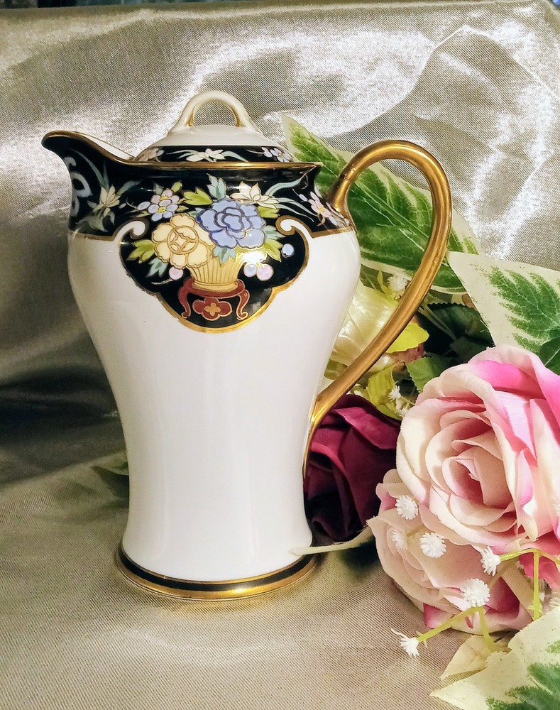 Antique Noritake Teapot/Chocolate Pot: Hand Painted Porcelain (1891-1921) Nippon