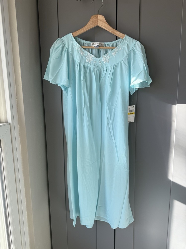 Miss Elaine Nightgown Seafoam Blue Short Sleeve Nylon New S Womens Gown