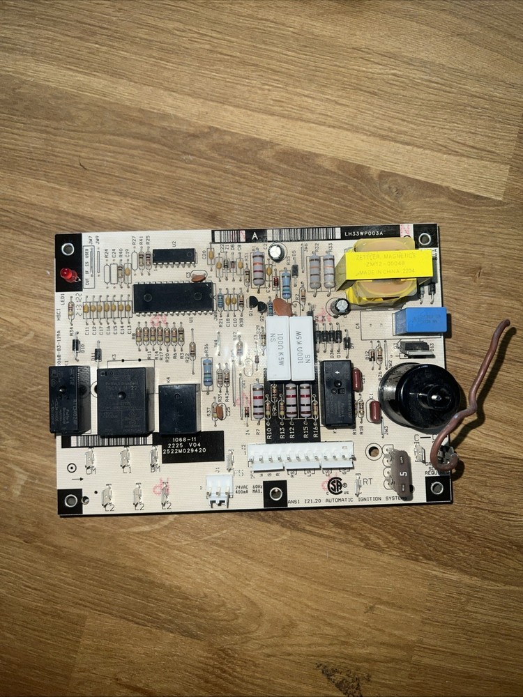 Carrier Bryant LH33WP003A 1068-11 Furnace Control Board