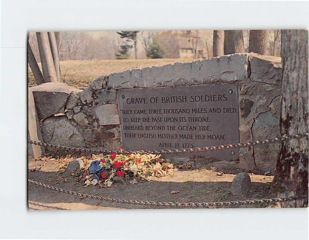 Postcard Grave of British Soldiers Old North Bridge Concord Massachusetts USA
