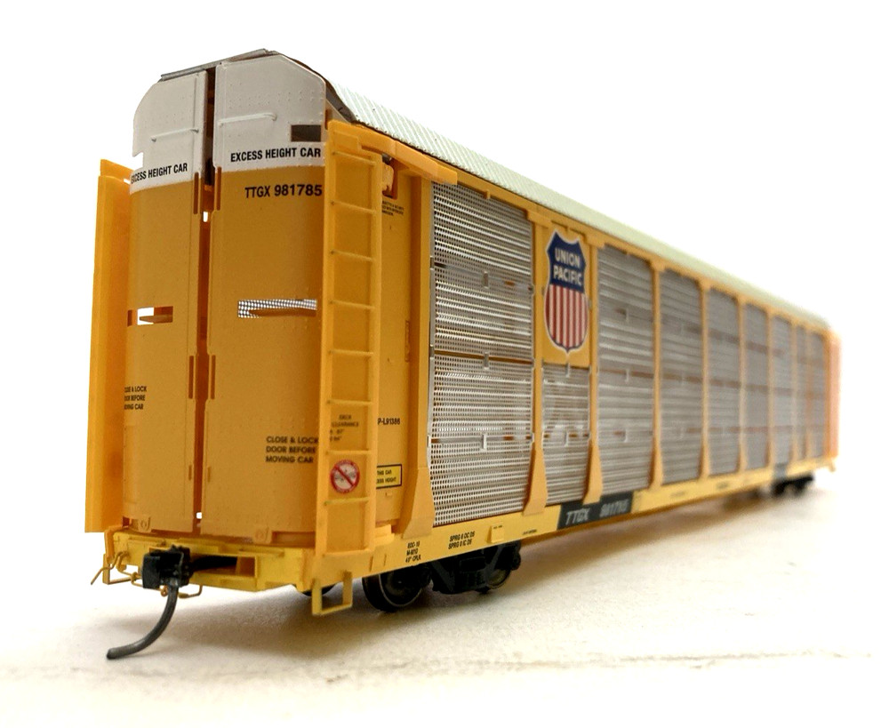 InterMountain 45258-08 – HO Scale Union Pacific Bi-Level Auto Rack TTGX #981785