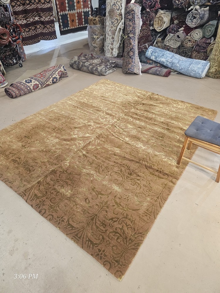 HANDMADE WOOL AND SILK RUG,  NEW 8x10