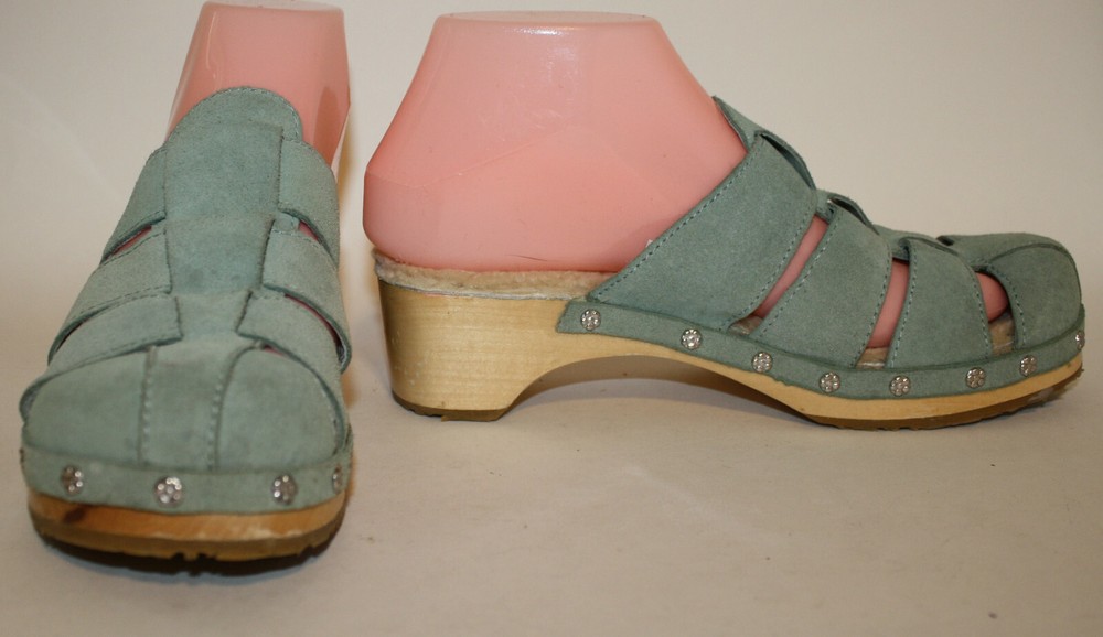Ugg Aqua Blue Clogs US 6 F100005L Sheepskin Lined Shoes