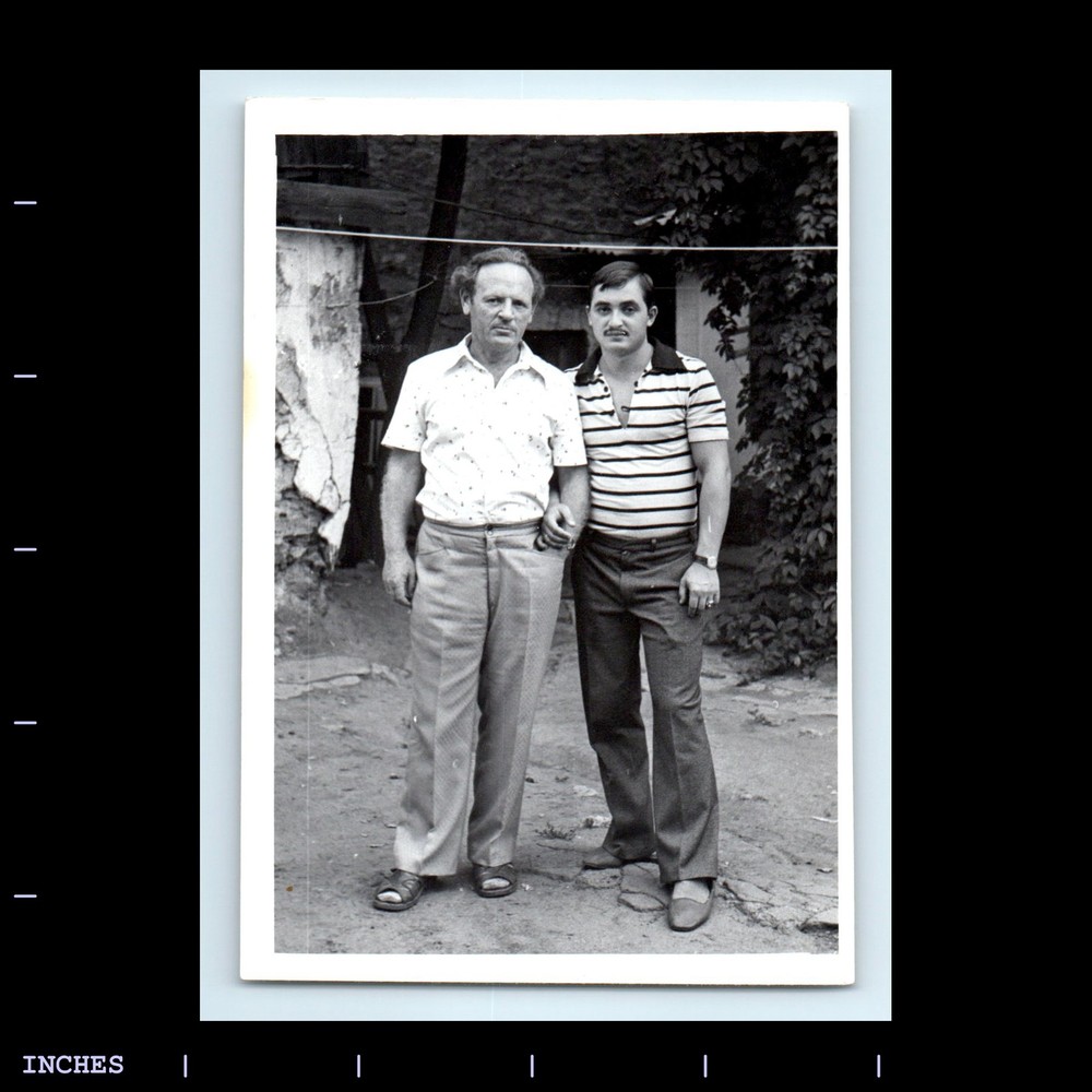 Old Vintage Photo AFFECTIONATE MEN OUTSIDE HOUSE