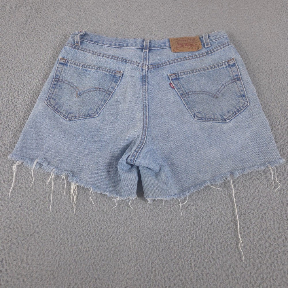 VINTAGE Levis Shorts Mens 34 Light Wash 550 Relaxed Cut Off Denim Summer 90s
