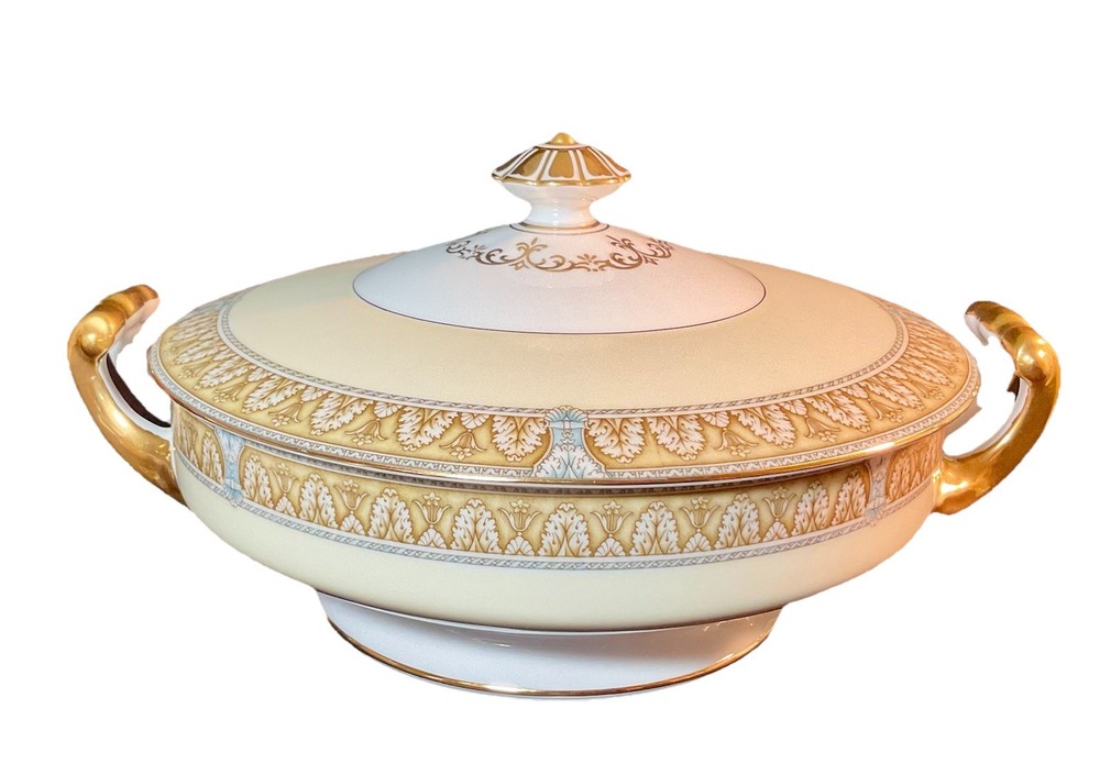 Vintage Noritake Porcelain China Claire, Large Round Vegetable Bowl Tureen w Lid