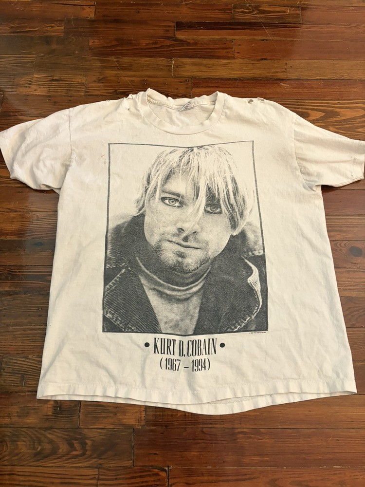 Vintage 1994 Kurt Cobain Nirvana Memorial Photo End Of Music T-Shirt XL