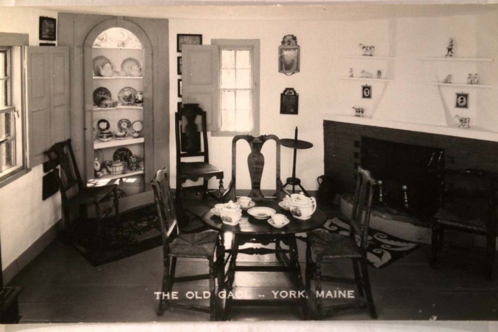 old rppc ANTIQUE DINING ROOM SET in York Maine ME postcard : clearance v0614