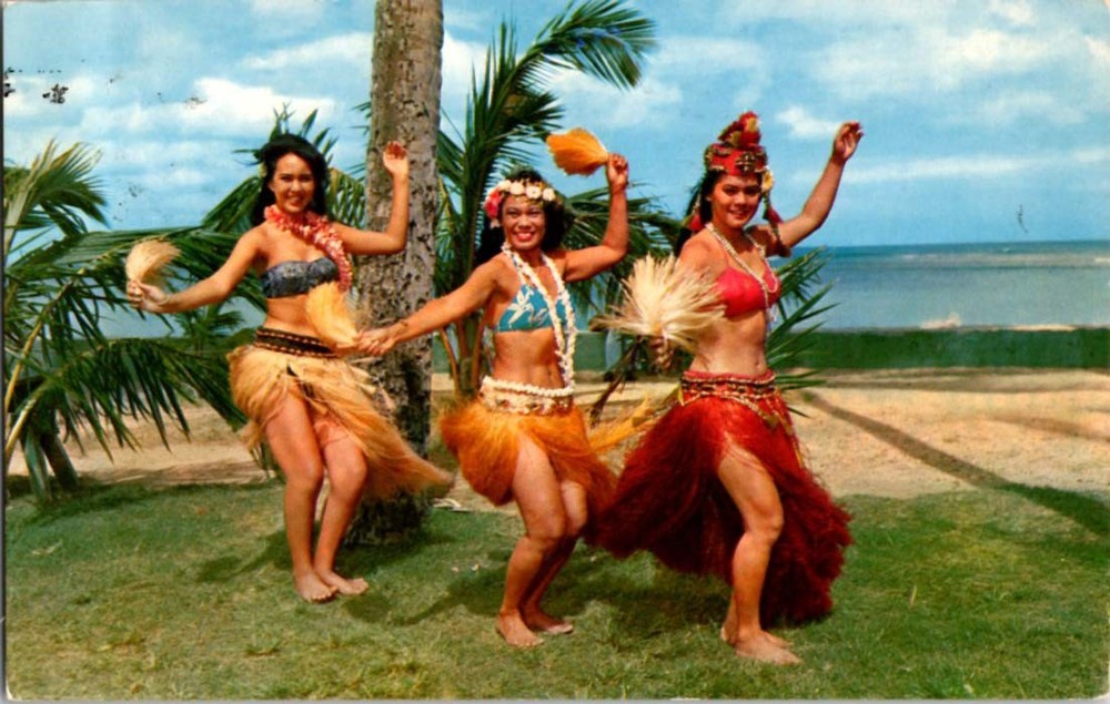 Pre-1980 Risque TAHITI DANCERS AT KODAK SHOW state of Hawaii m/14 BB7480