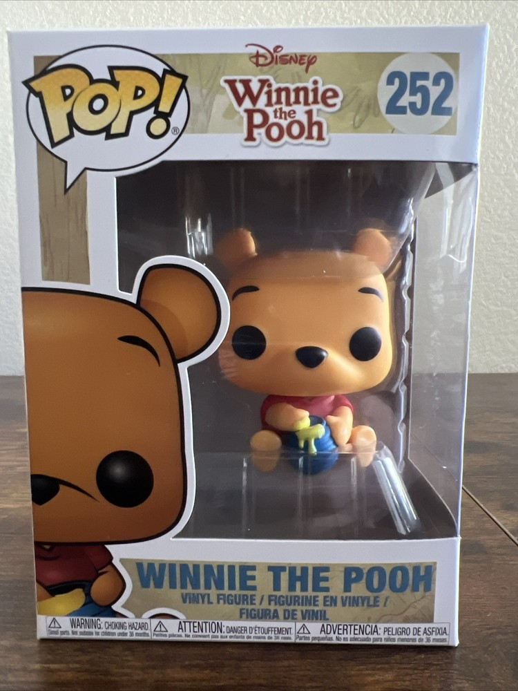 Funko Pop Disney Winnie The Pooh #252 Winnie The Pooh Used Minor Box Damage