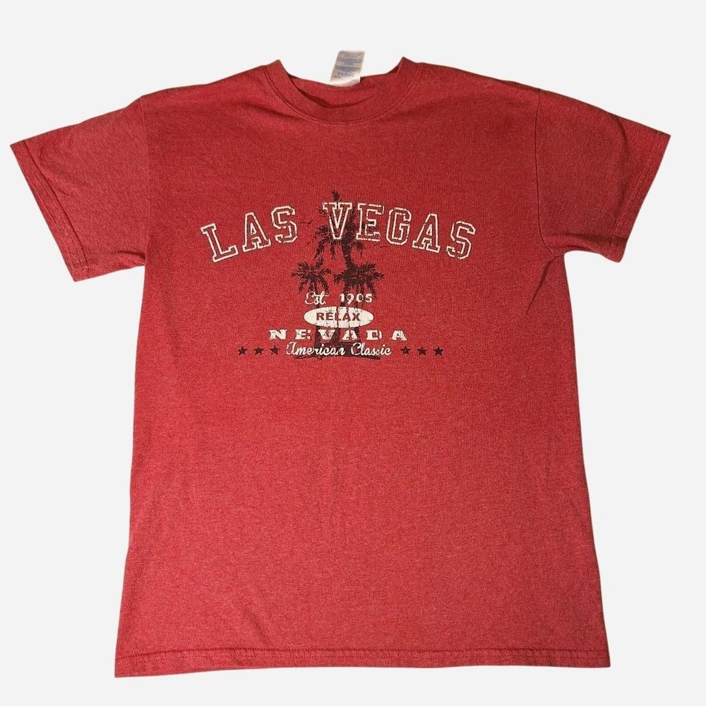 Gildan Men's Red T-shirt