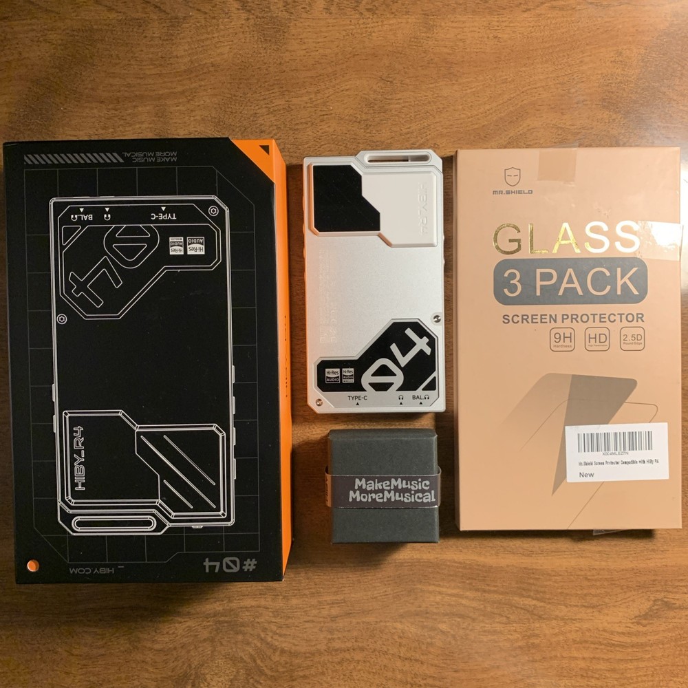 HiBy R4 Digital Audio Player Screen Protector Strap bundle