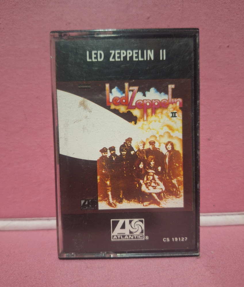 Led Zeppelin Led Zeppelin II Cassette Atlantic CS 19127 Rock Jimmy Page