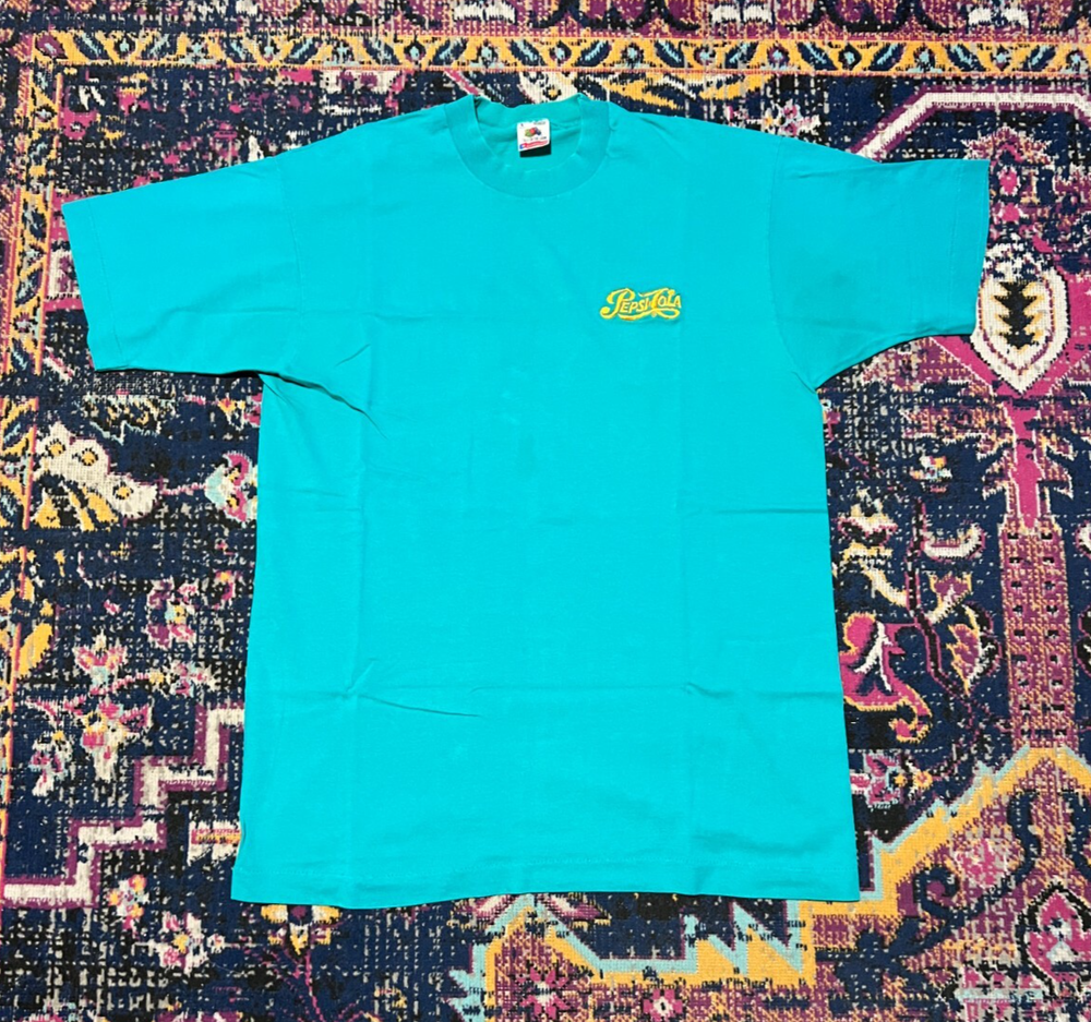 Pepsi Cola Soda Pop Drink T-Shirt Size Large Blue Fruit of The Loom Vintage Y2K