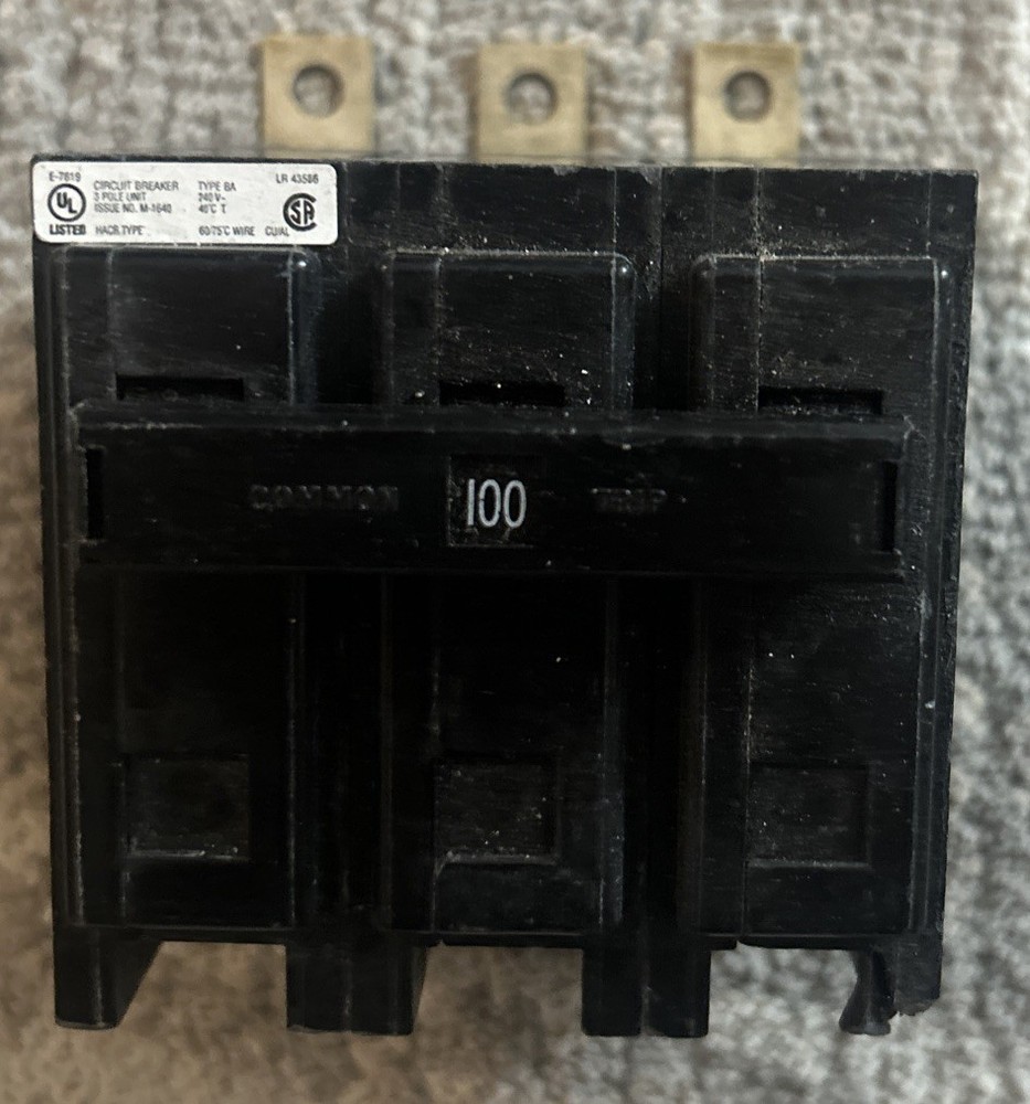 New Eaton Cutler Hammer BAB3100H Molded Case Circuit Breaker 3P 100A 120/240V