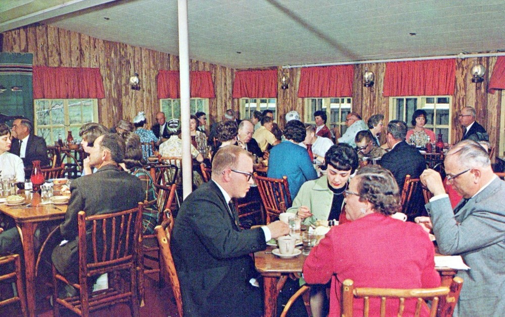 Sitting Bull Restaurant Cherokee Village Arkansas Postcard