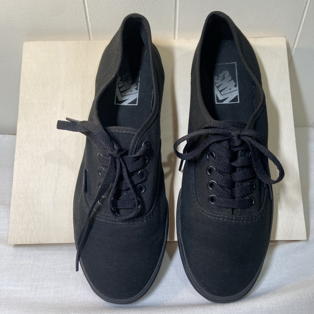 VANS UNISEX BLACK CANVAS SNEAKERS MENS SZ. 8 WOS SZ 9.5 PRE-OWNED