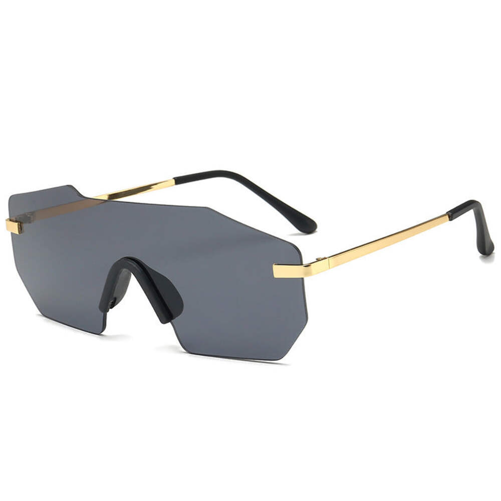 Men\'s Polygonal Sunglasses with Metal Frame and Resin Lenses, Flat Mirror Style