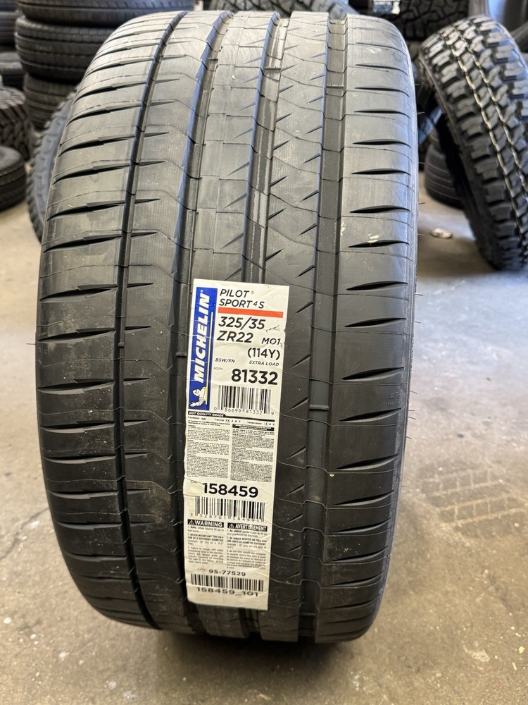 Michelin Pilot Sport 4S 325/35ZR22 High-Performance Tire