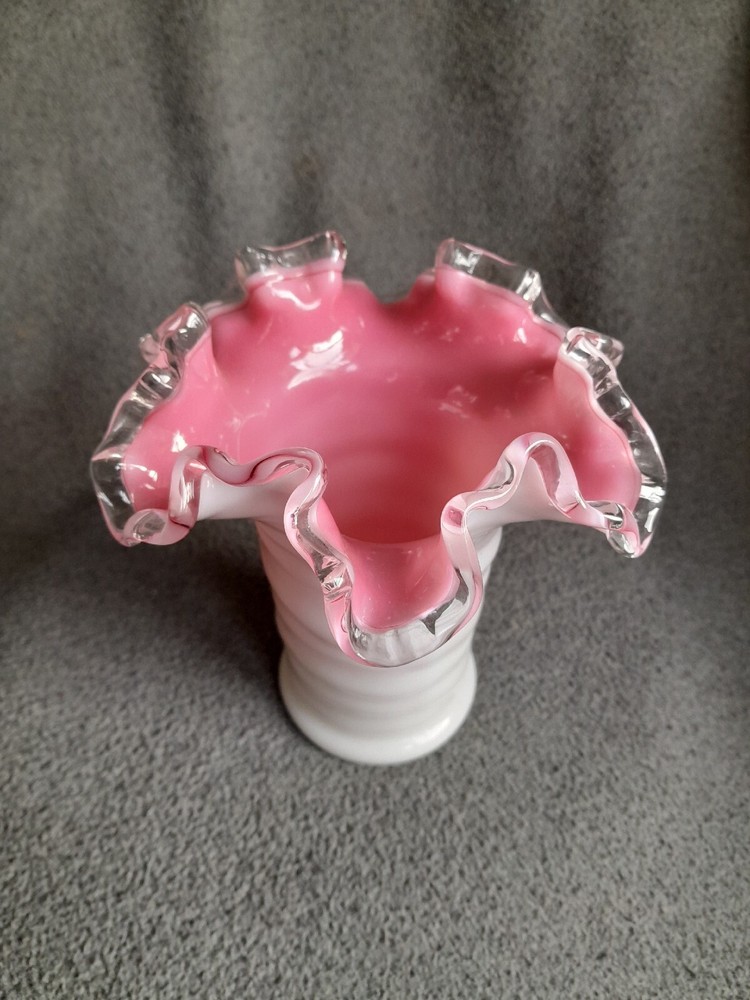 Vintage Fenton Silver Crest Pink Ribbed Glass Ruffled Vase 5.5 Inch