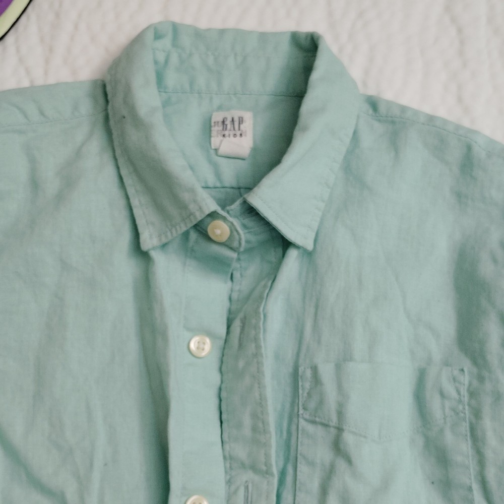 Gap Kids Boys L (10) Light Blue Solid Collared Short Sleeve Button-Up Pockets
