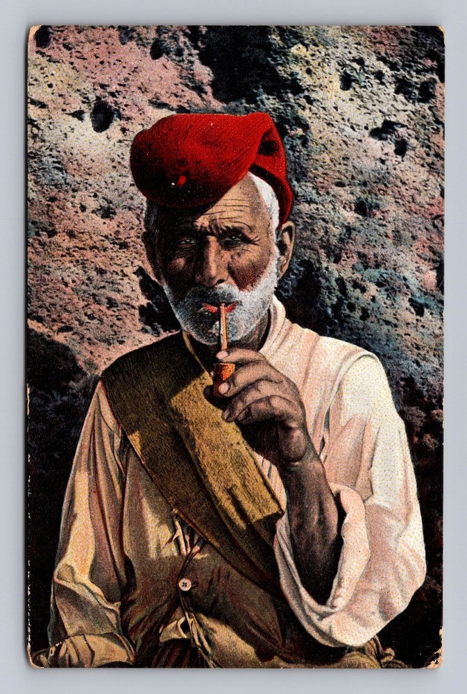 Italy- People - Pipe Smoking Gentleman Napoletani Costume Old Vintage Postcard
