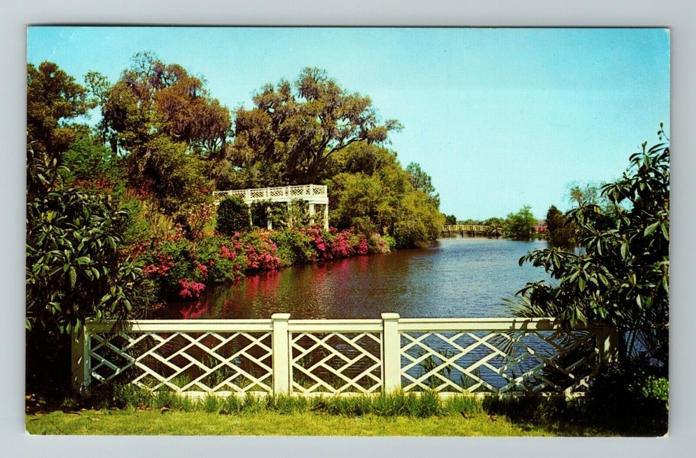 FL-Florida, Beautiful Southern Garden, Scenic View, Vintage Postcard