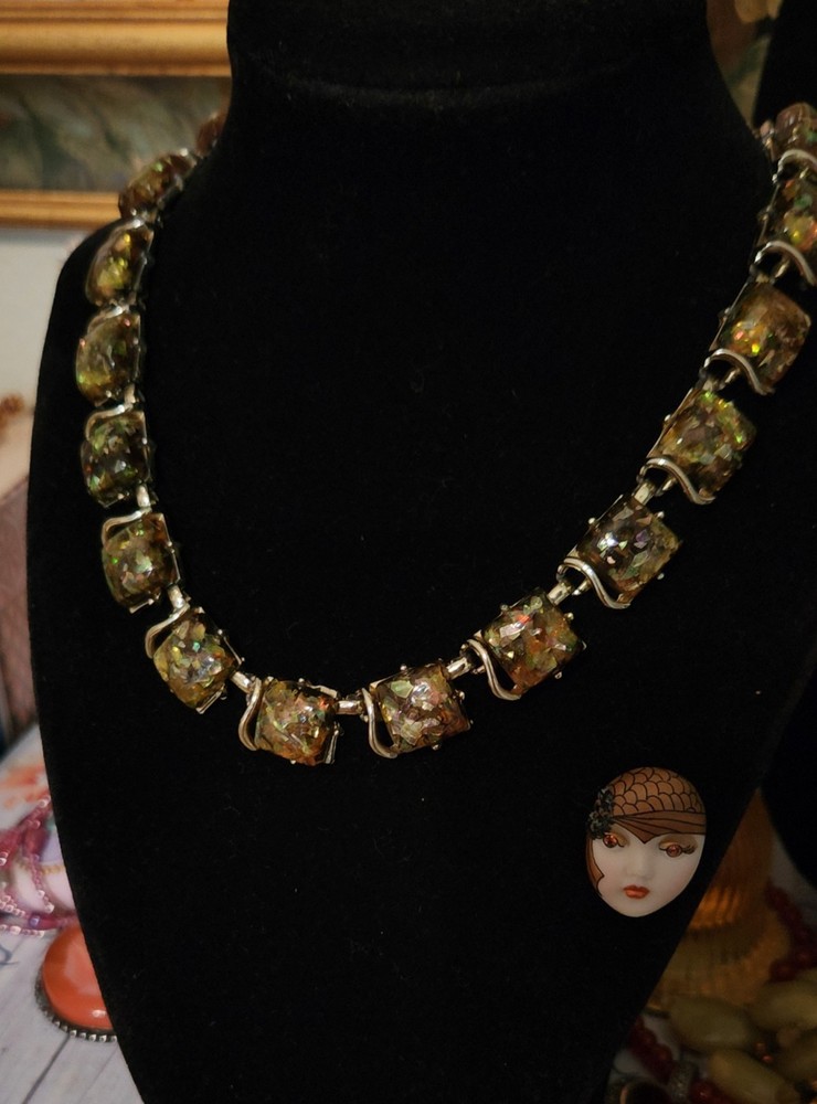 VTG Signed CORO Confetti Lucite Collar Necklace Pegasus Mark Light Goldtone