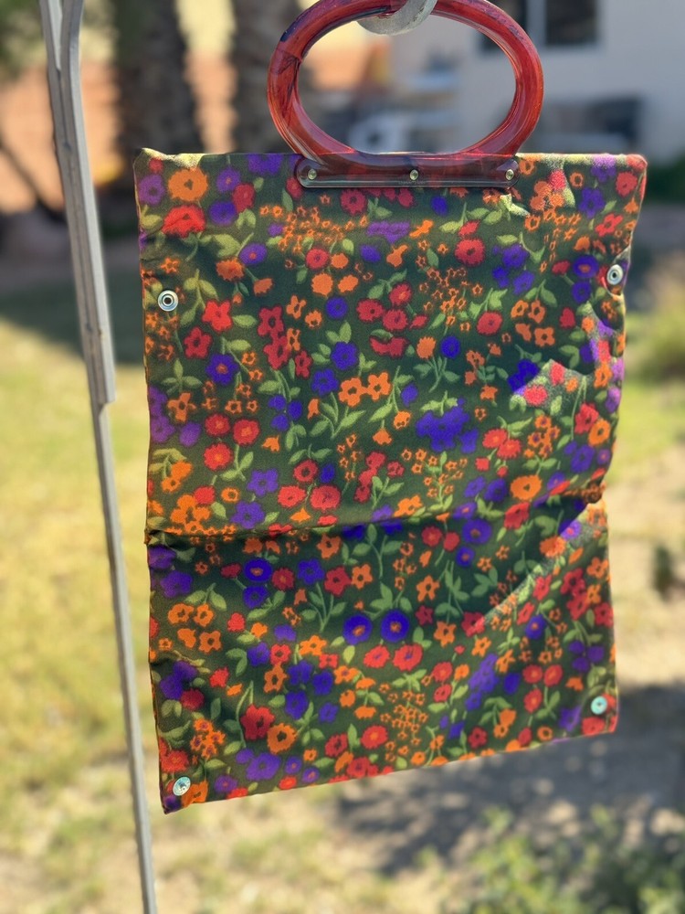 Vintage Lady's Pride Folding Tote Bag Floral Lucite/Bakelite Handle