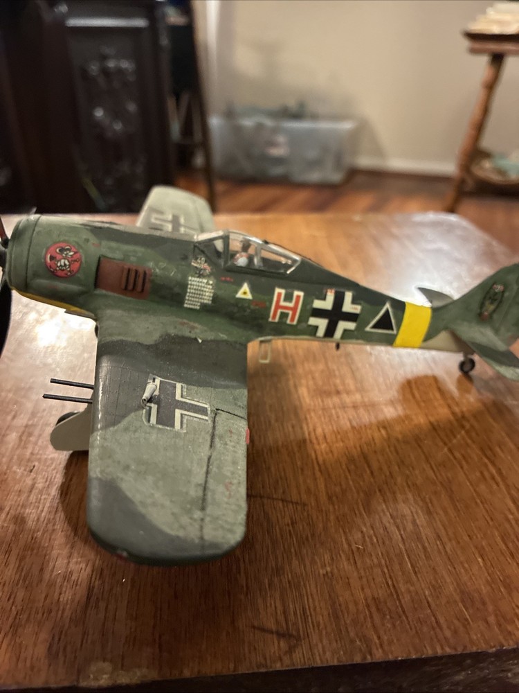 Built Plastic Models Est Scale 1/48, Wing Span 8.5”, Docked Wulf Fw-190