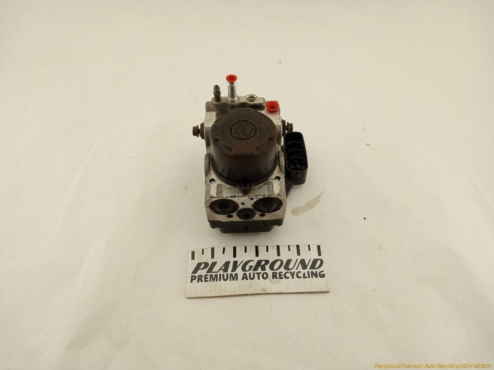 Lexus IS300 SEDAN ABS Anti Lock Brake Actuator Pump Assembly Fits 2002-2005 02