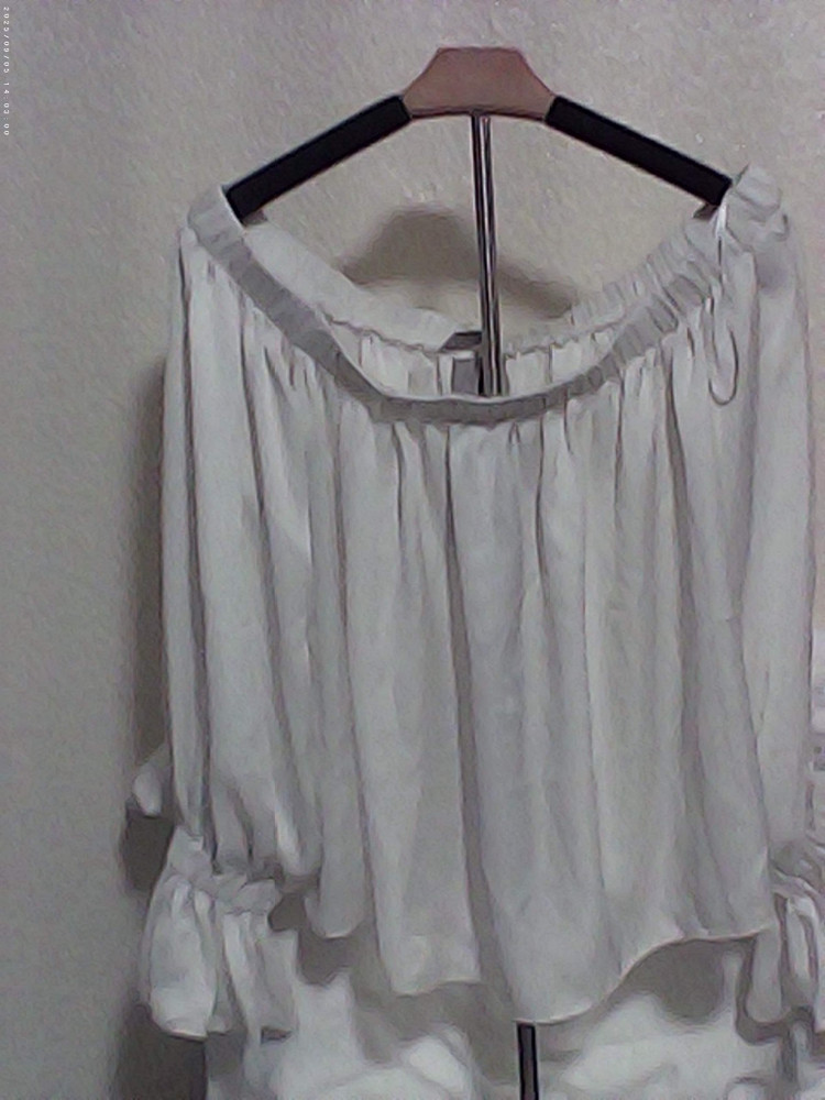 womens H&M long sleeve blouse size medium