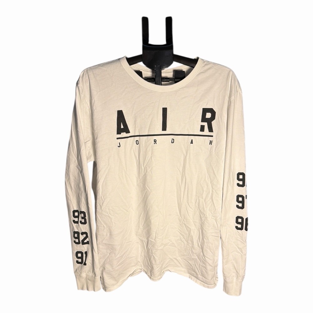 Air Jordan XXL White Long Sleeve T-Shirt Jumpman AIR Graphic Crewneck