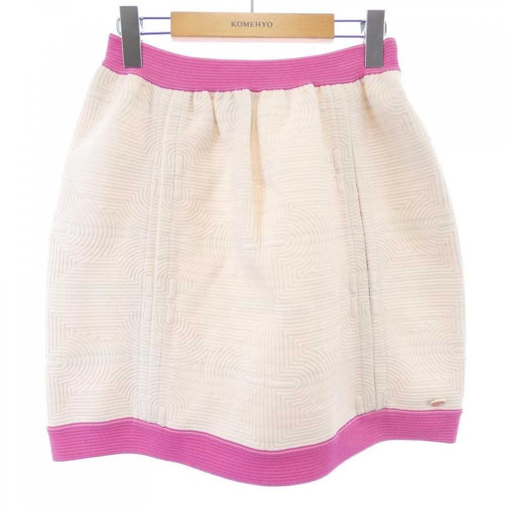 Authentic Chanel P53231K06896 Skirt #230-000-280-3486