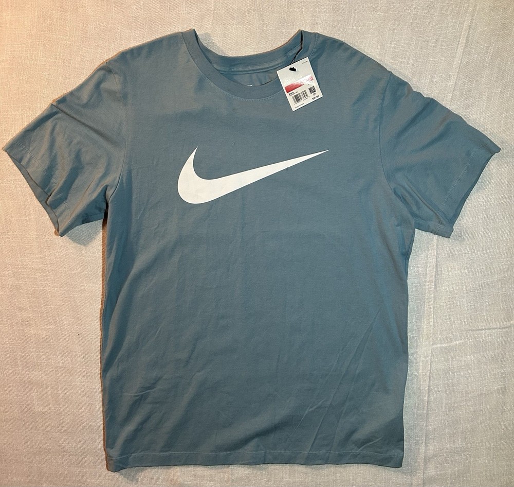 Light Blue Nike Sportswear Swoosh Icon T-Shirt Large Men’s)