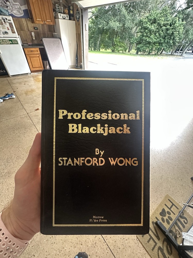 Professional Blackjack by Stanford Wong 1981 Hardcover Excellent Condition