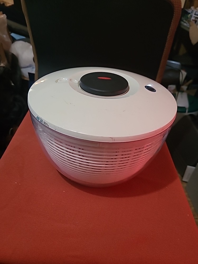 Oxo Salad Spinner 10