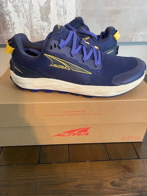 AL0A82CM252 ALTRA Women's Superior 6 - sz 8 - NEW! - Dark Purple