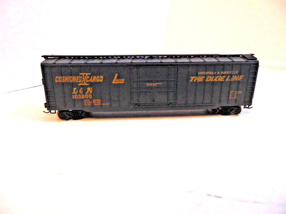 Roundhouse HO Scale L&N 105000 The Dixie Line 50' Boxcar DG725