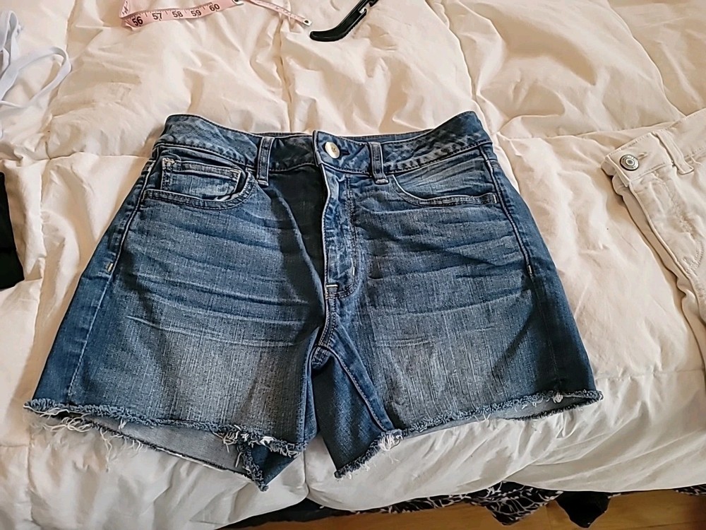 American Eagle Size 8 Stretch Denim Shorts Frayed Cutoff Mid Rise Blue Jean