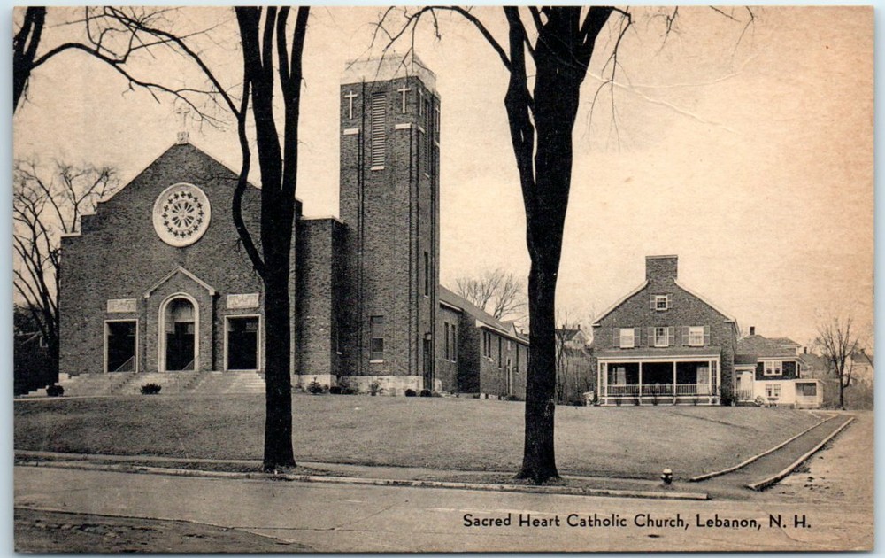 Postcard - Sacred Heart Catholic Church - Lebanon, New Hampshire