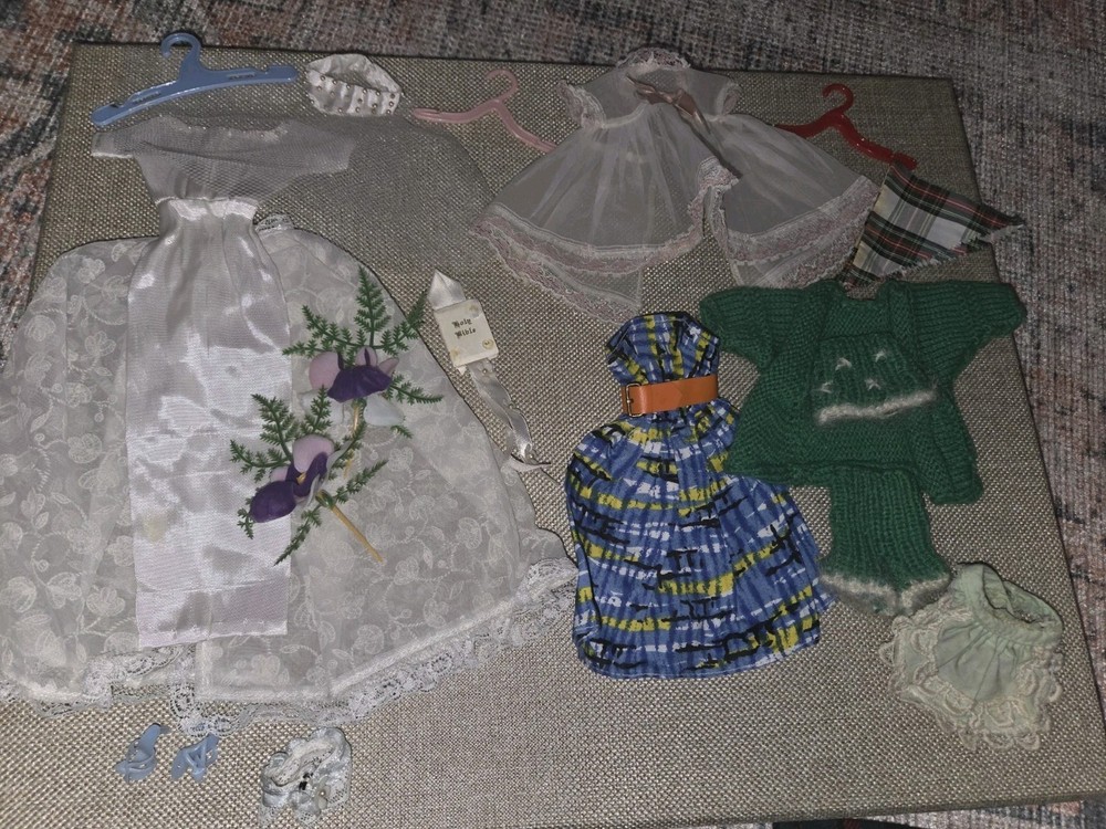 Lot Of 5 1960's Vintage Barbie Outfits - 7 Piece Wedding Dress, Nightie,...