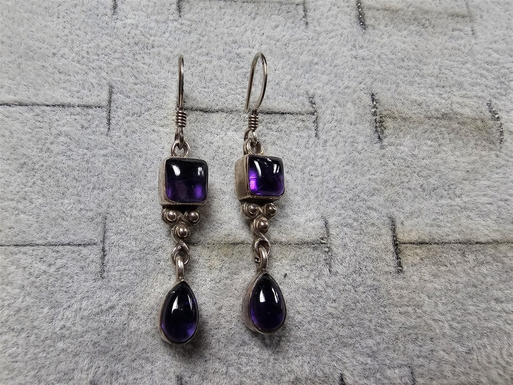 Grandma Grabe's Beautiful Vintage 925 Sterling Silver Chalcedony 4.6G Earrings