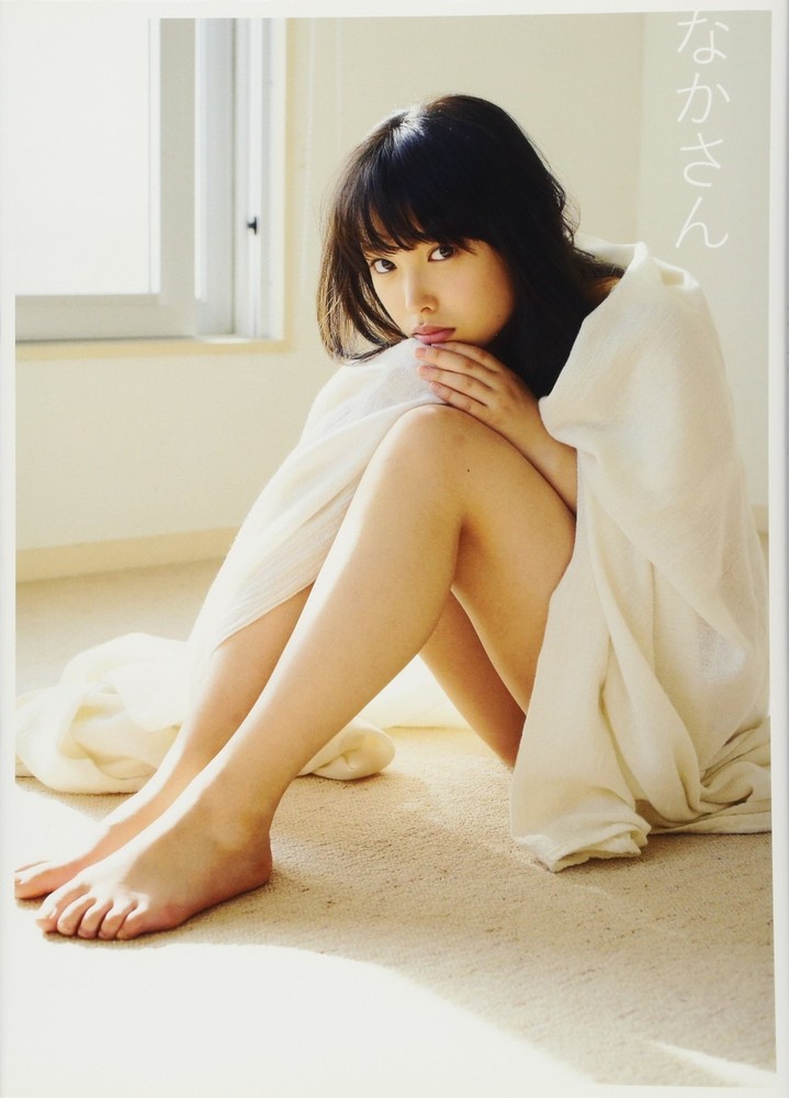 Saki Nakajima photo book “Nakasan” book form JP