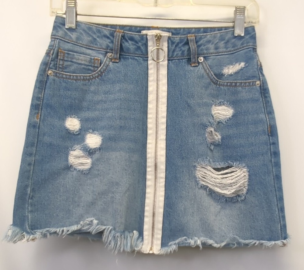 forever 21 denim skirt size S Zipper Front Vintage Y2K Vibes