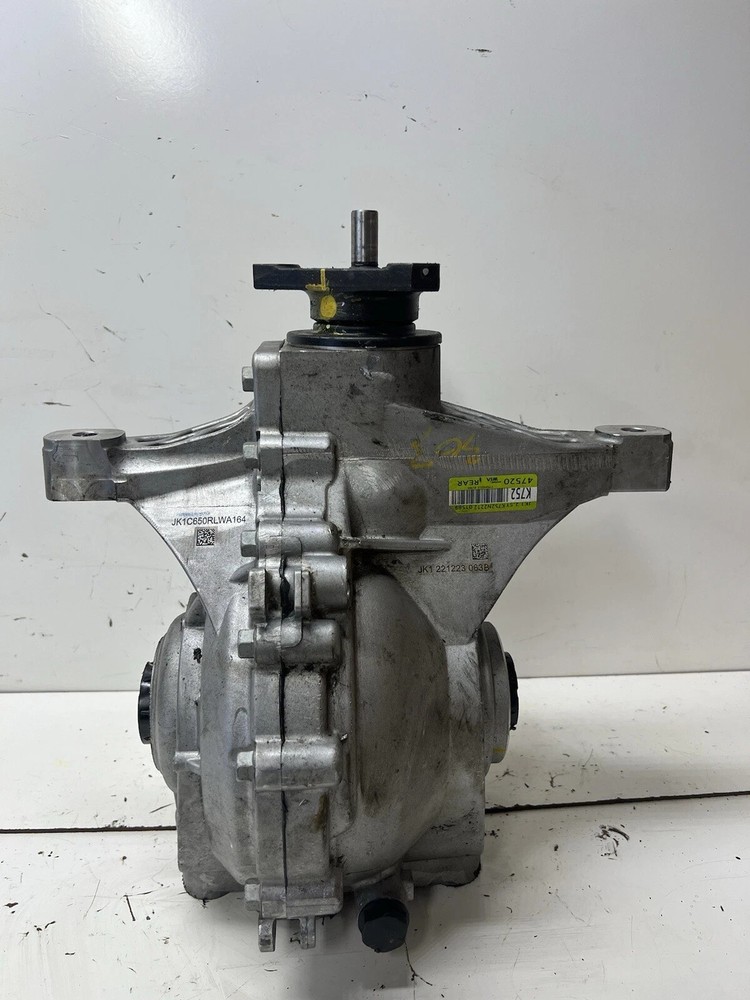 2022-2024 Genesis GV70 Rear Differential Carrier 53000-47520 OEM 3263