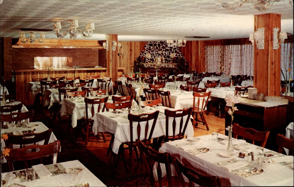 Buttonwood Manor Matawan New Jersey dining room ~ 1950s-60s vintage postcard