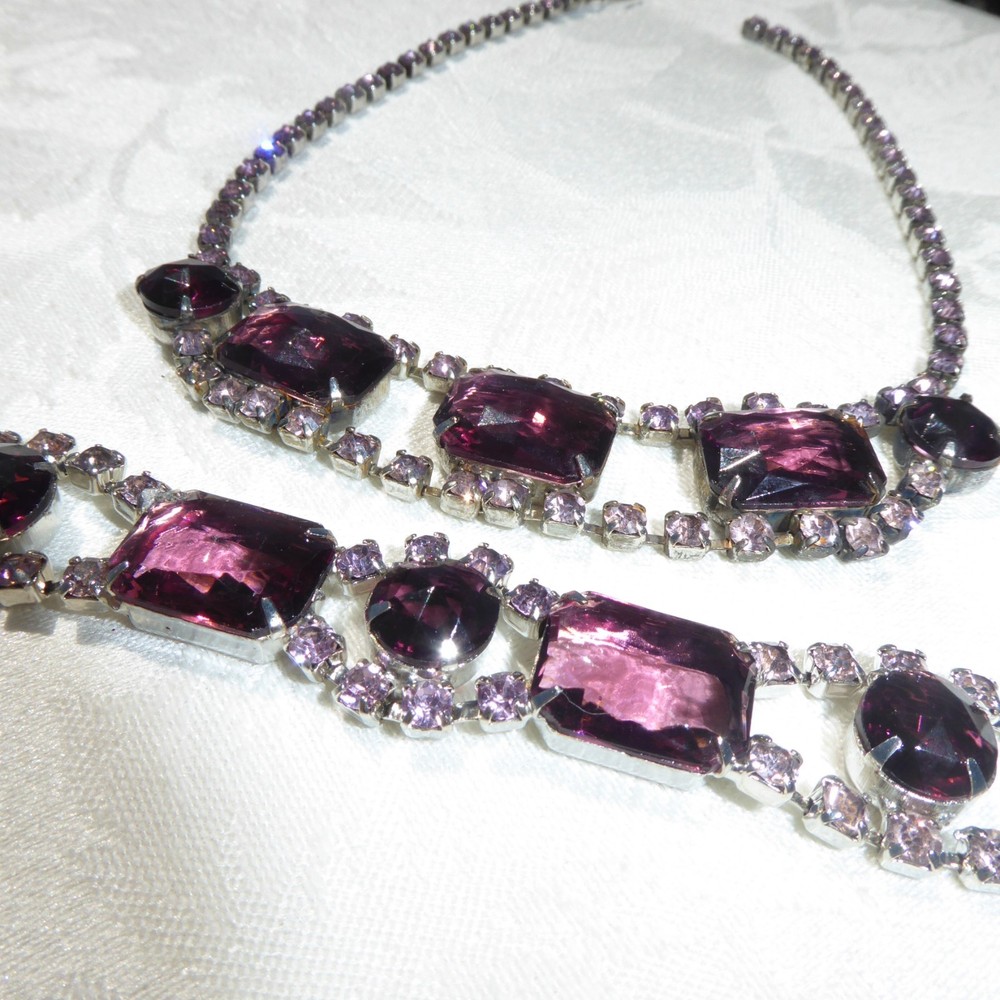 Gorgeous Vintage Large Purple Rhinestone Silver Tone Necklace Bracelet Set