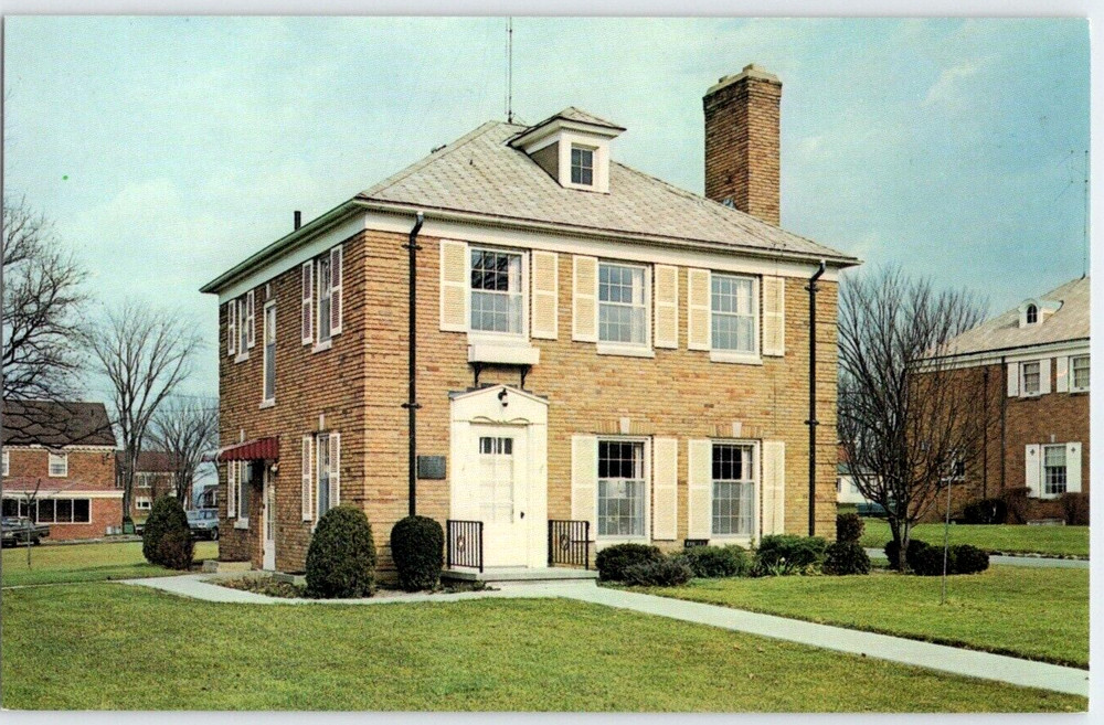 MI Eaton Rapids Minnesota Cottage VFW Veterans National Home Chrome Postcard