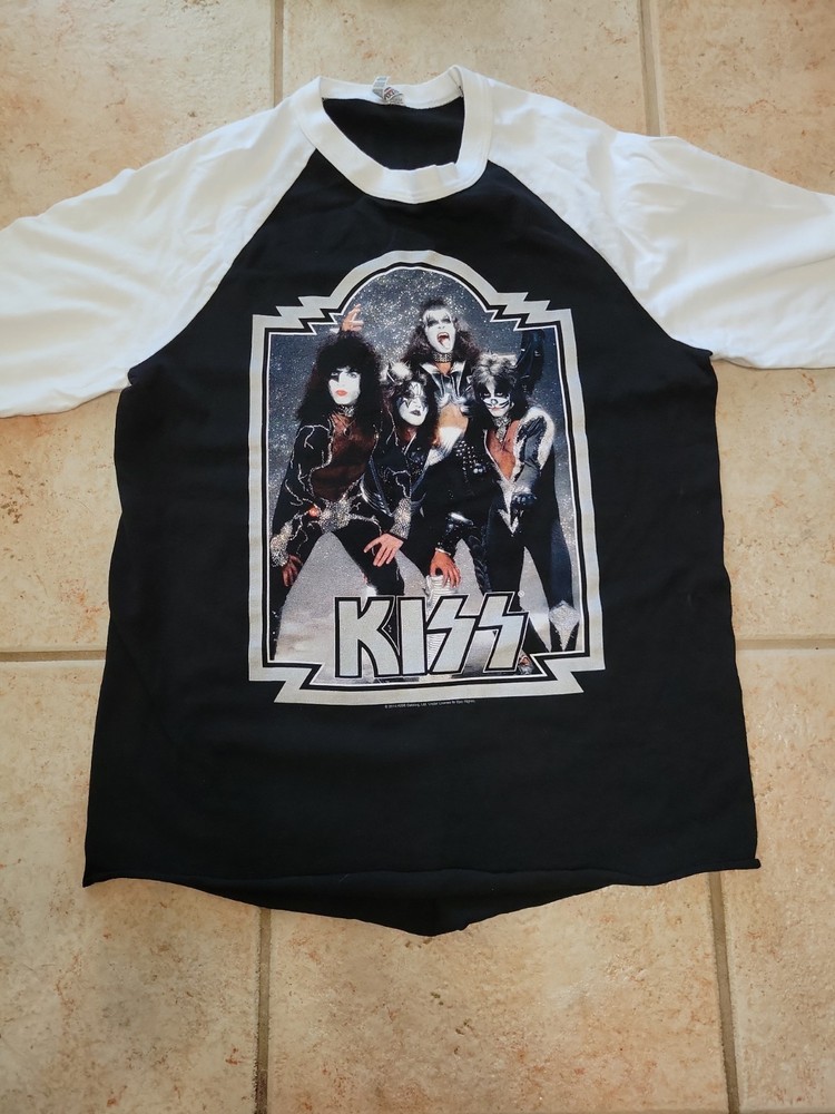 kiss t shirt